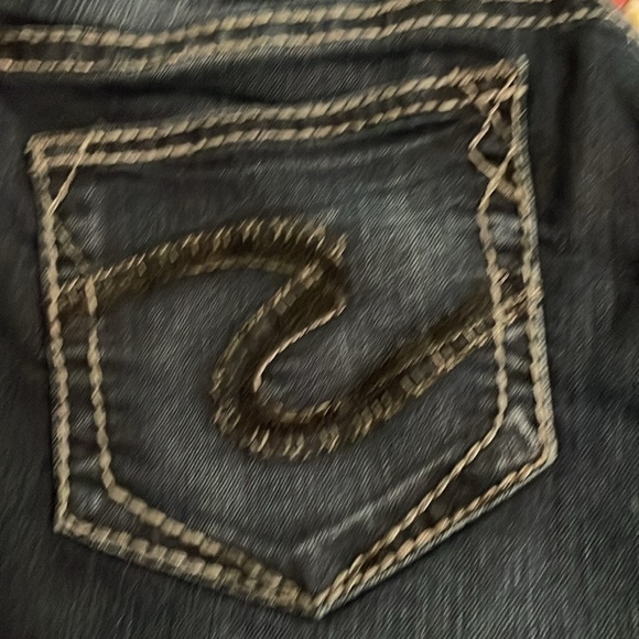 Silver - Picture 4 of 5